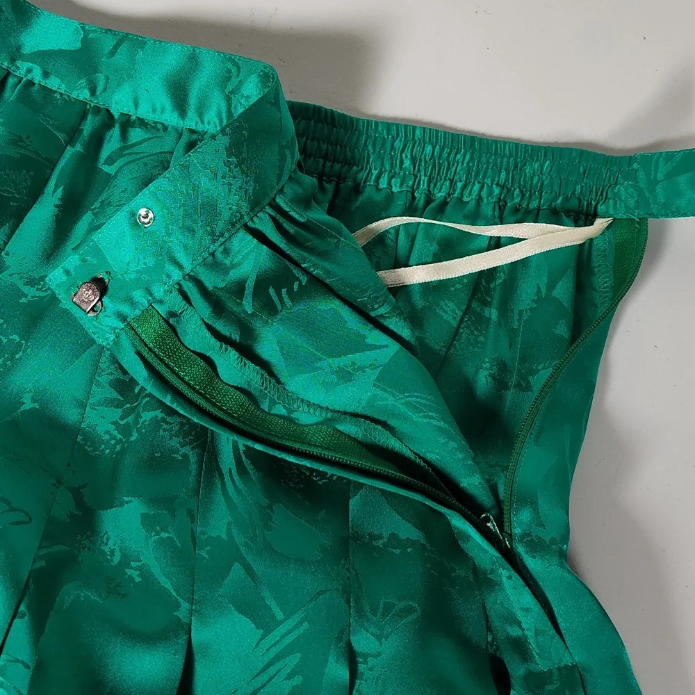 Vintage Neiman Marcus 100% silk emerald green skirt‎ set 6